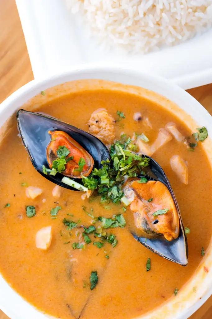 [007] Cazuela de Mariscos