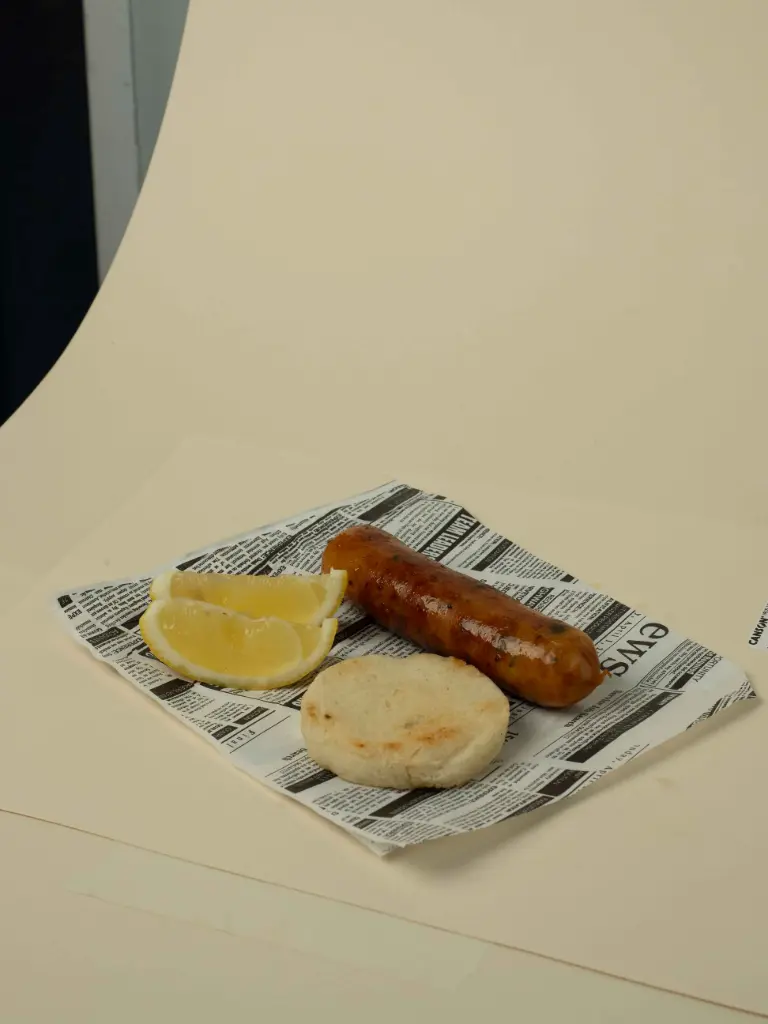 [011-2] Chorizo con Arepa