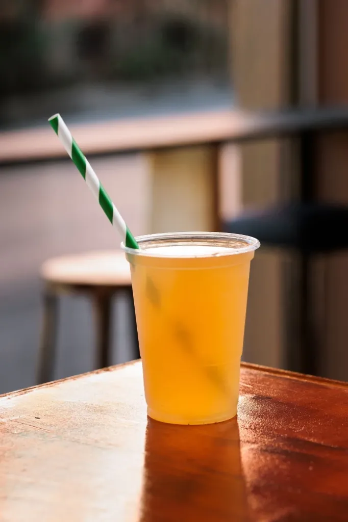 [0255] AGUAPANELA CON LIMON